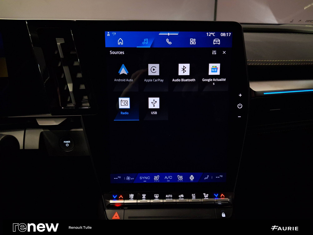 Acheter Renault Megane E-Tech Megane E-Tech 220 ch autonomie confort GSR2 Iconic 5p occasion dans les concessions du Groupe Faurie