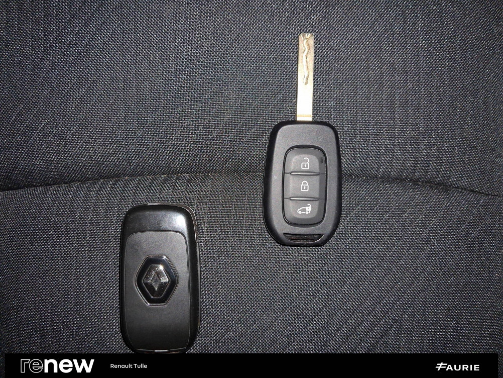 Acheter Renault Trafic 3 TRAFIC FG BLUE DCI 150 L2H1 3T GSR2 EXTRA 4p occasion dans les concessions du Groupe Faurie