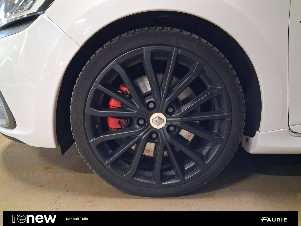 Acheter Renault Clio 4 Clio 1.6 Turbo 220 EDC RS Trophy 5p occasion dans les concessions du Groupe Faurie