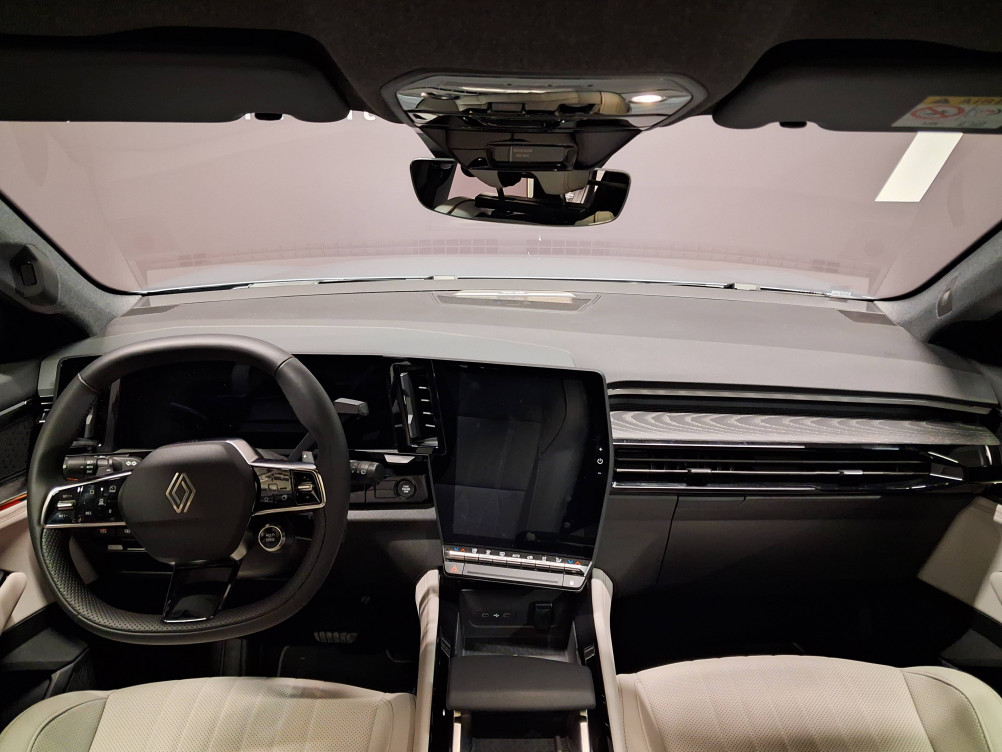 Acheter Renault Espace 6 Espace full hybrid E-Tech 200 ch 5pl Iconic 5p neuf dans les concessions du Groupe Faurie