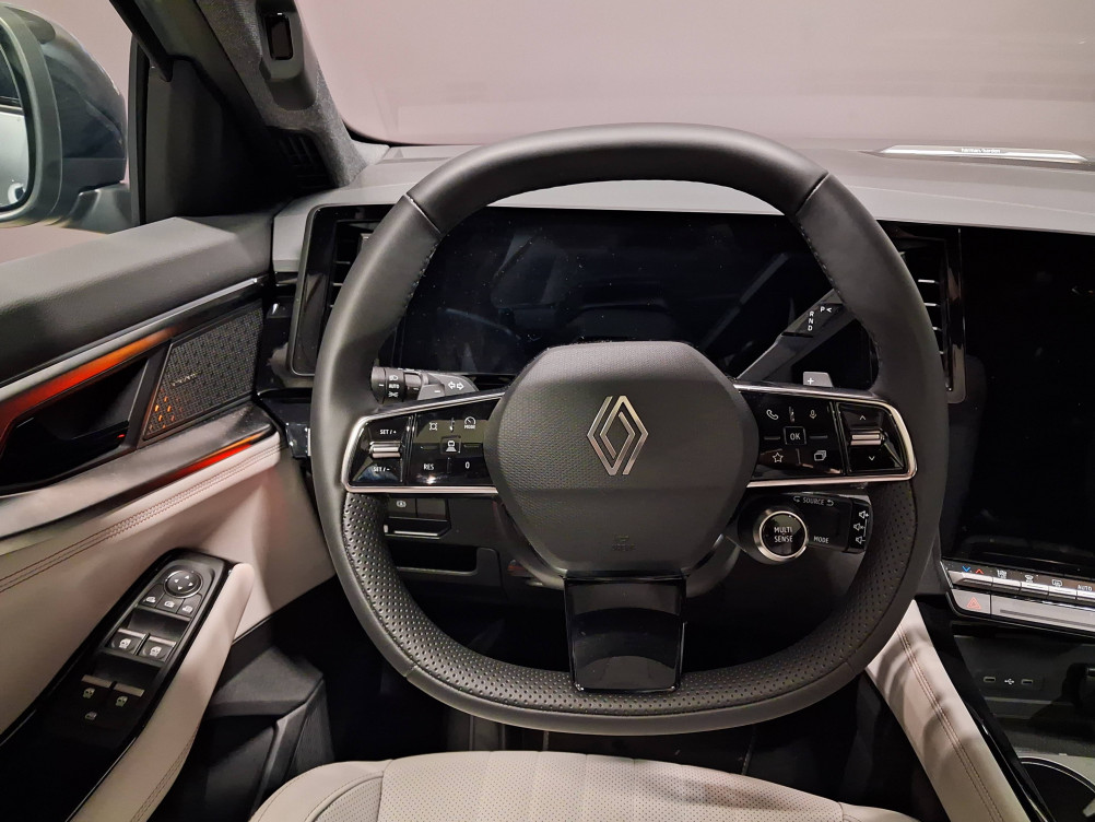 Acheter Renault Espace 6 Espace full hybrid E-Tech 200 ch 5pl Iconic 5p neuf dans les concessions du Groupe Faurie