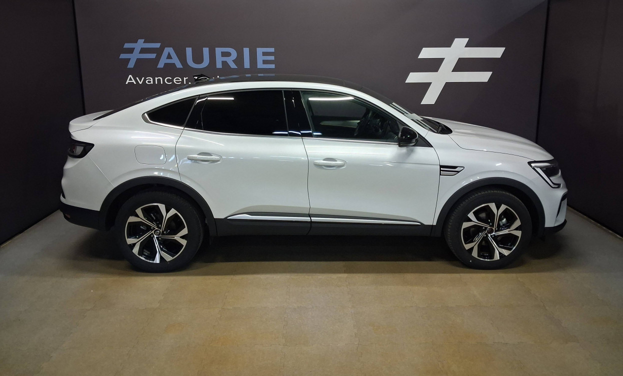 Acheter Renault Arkana Arkana E-Tech full hybrid 145 GSR2 Techno 5p neuf dans les concessions du Groupe Faurie