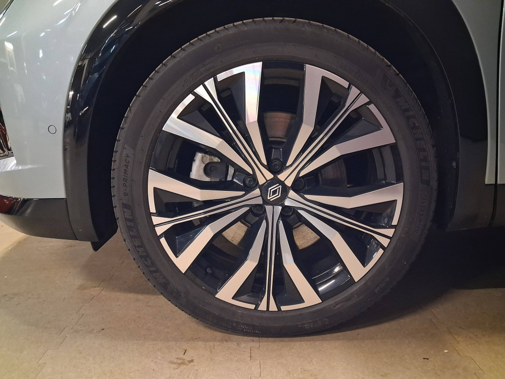 Acheter Renault Espace 6 Espace full hybrid E-Tech 200 ch 5pl Iconic 5p neuf dans les concessions du Groupe Faurie