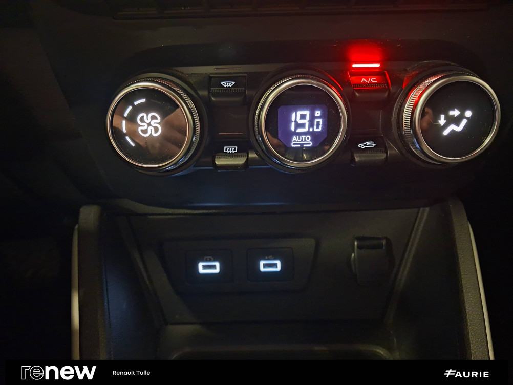 Acheter Dacia Duster Duster TCe 150 FAP 4x2 EDC Prestige 5p occasion dans les concessions du Groupe Faurie