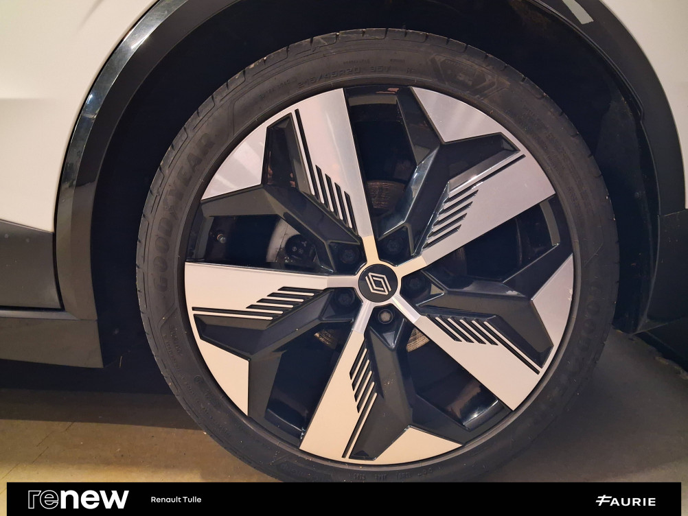 Acheter Renault Megane E-Tech Megane E-Tech EV60 220 ch super charge Techno 5p occasion dans les concessions du Groupe Faurie