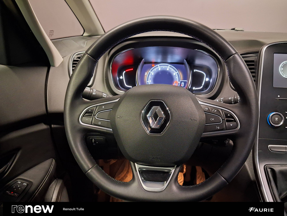Acheter Renault Grand Scenic 4 Grand Scenic TCe 140 Evolution 5p occasion dans les concessions du Groupe Faurie