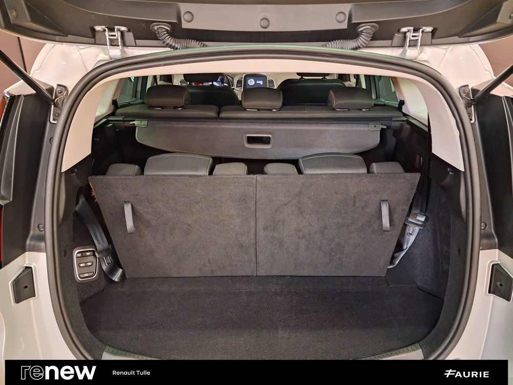 Acheter Renault Grand Scenic 4 Grand Scenic TCe 140 Evolution 5p occasion dans les concessions du Groupe Faurie