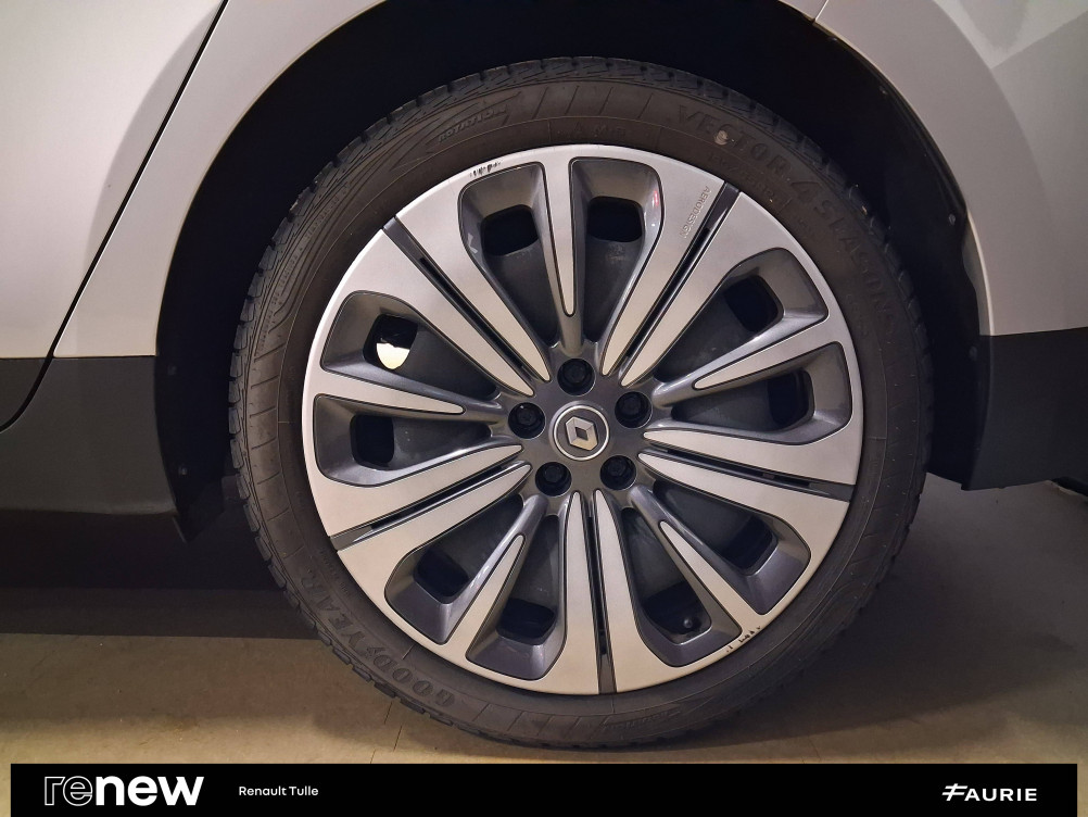 Acheter Renault Grand Scenic 4 Grand Scenic TCe 140 Evolution 5p occasion dans les concessions du Groupe Faurie