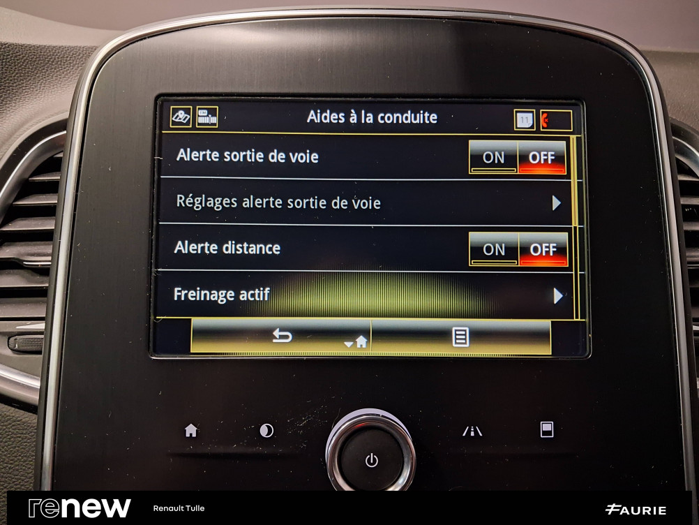 Acheter Renault Grand Scenic 4 Grand Scenic TCe 140 Evolution 5p occasion dans les concessions du Groupe Faurie