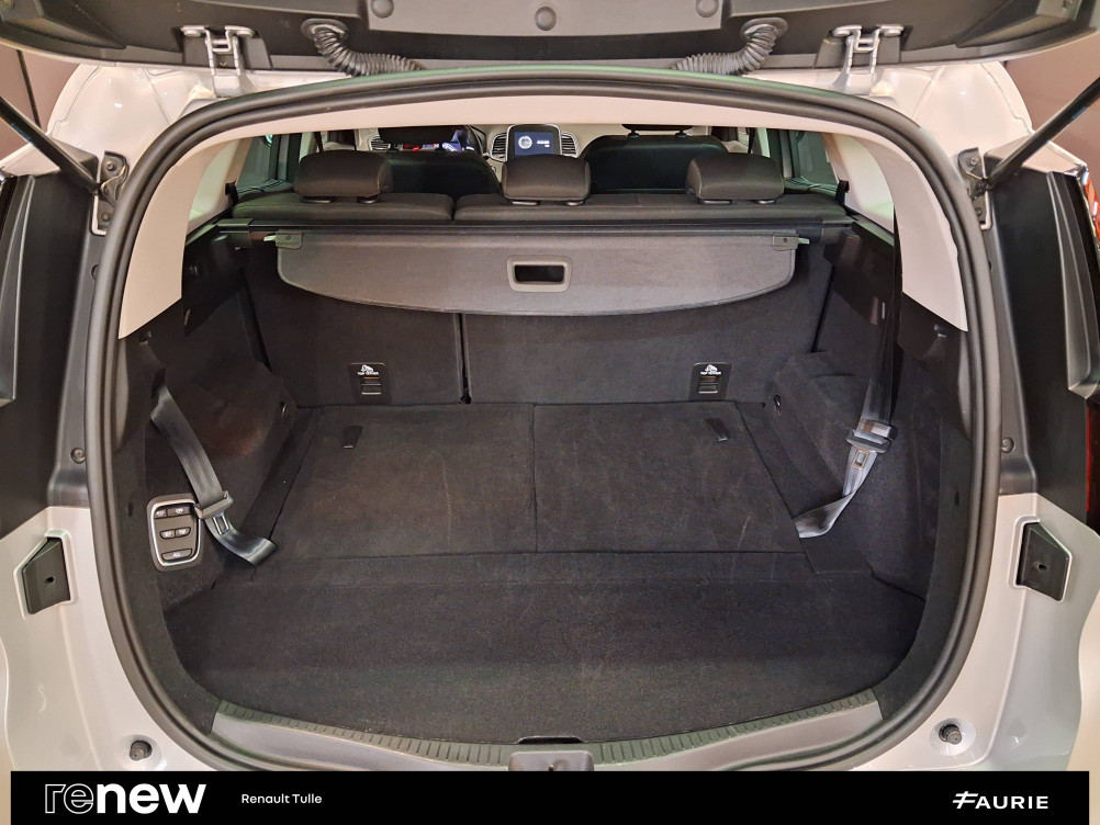 Acheter Renault Grand Scenic 4 Grand Scenic TCe 140 Evolution 5p occasion dans les concessions du Groupe Faurie