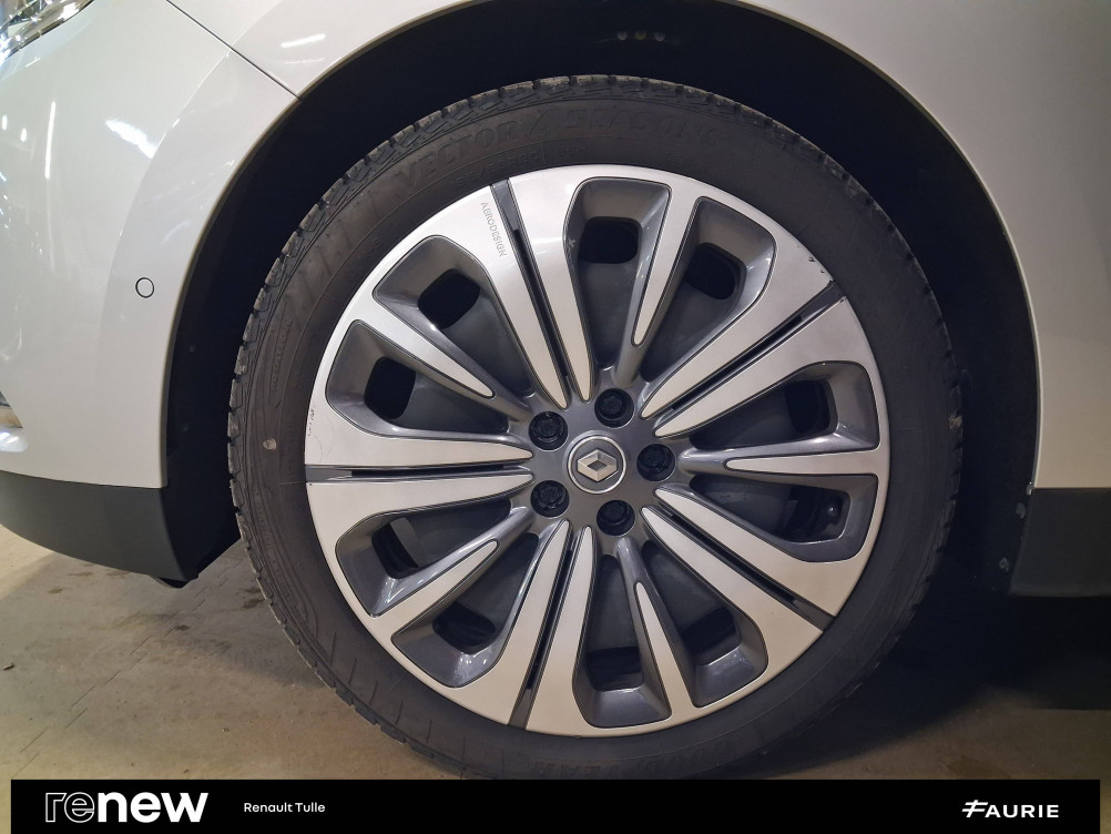 Acheter Renault Grand Scenic 4 Grand Scenic TCe 140 Evolution 5p occasion dans les concessions du Groupe Faurie