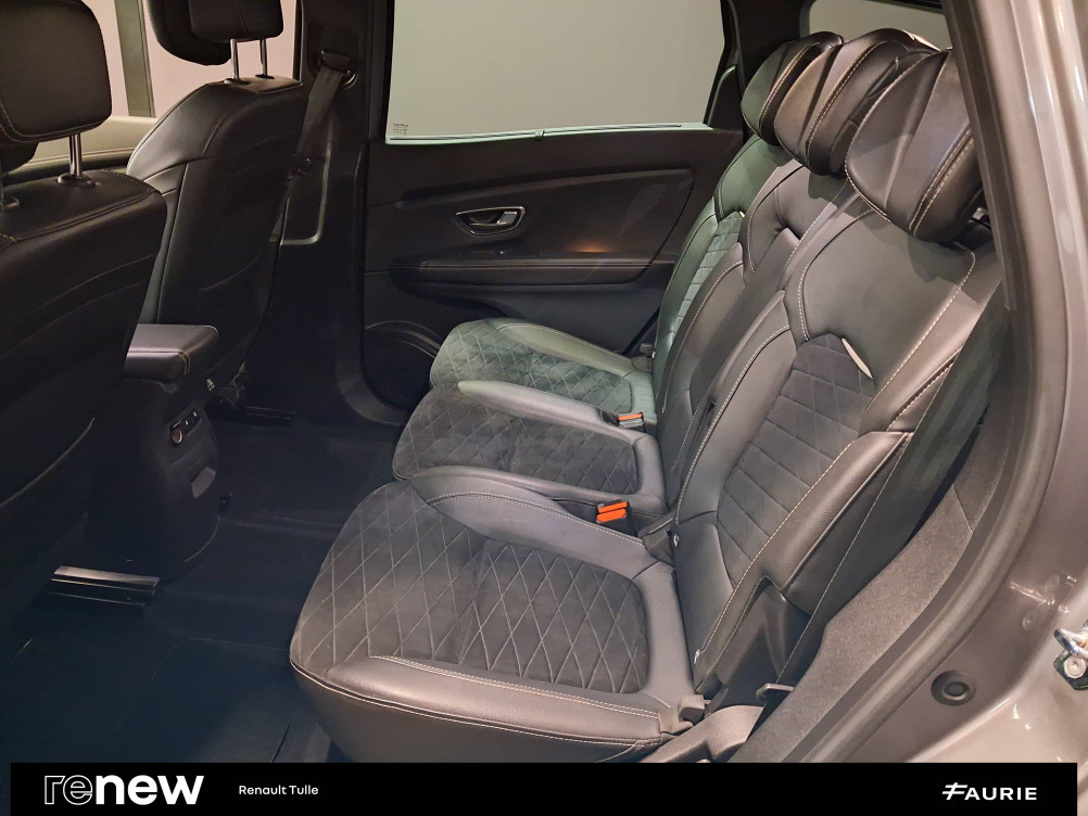 Acheter Renault Grand Scenic 4 Grand Scenic TCe 140 FAP EDC - 21 SL Black Edition 5p occasion dans les concessions du Groupe Faurie