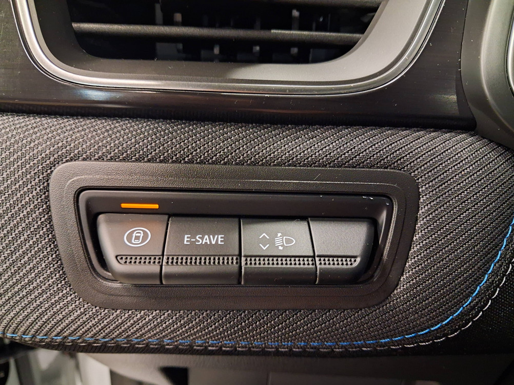 Acheter Renault Captur 2 Captur E-Tech full hybrid 160 ch esprit Alpine 5p occasion dans les concessions du Groupe Faurie