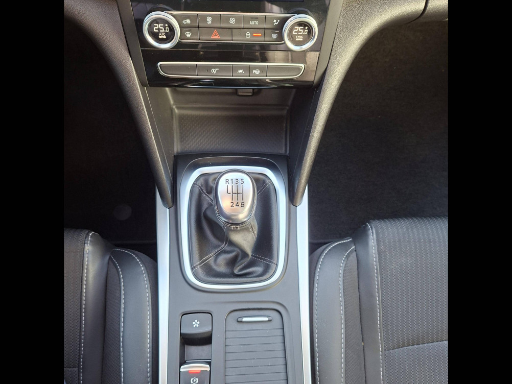 Acheter Renault Megane 4 Mégane IV Berline Blue dCi 115 - 20 Intens 5p occasion dans les concessions du Groupe Faurie