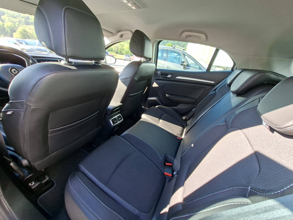 Acheter Renault Megane 4 Mégane IV Berline Blue dCi 115 - 20 Intens 5p occasion dans les concessions du Groupe Faurie