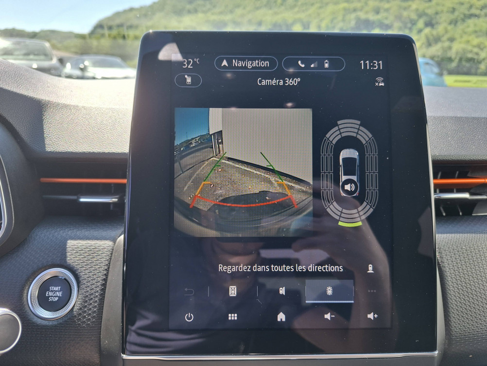 Acheter Renault Clio 5 Clio E-Tech 140 Intens 5p occasion dans les concessions du Groupe Faurie