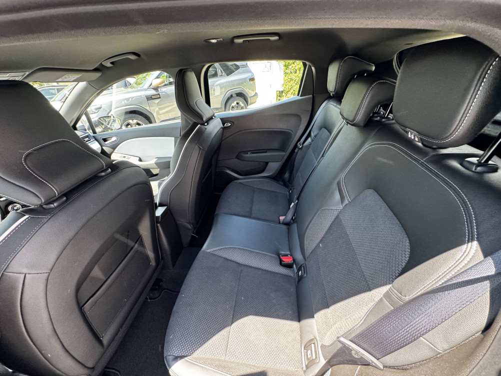 Acheter Renault Clio 5 Clio E-Tech 140 Intens 5p occasion dans les concessions du Groupe Faurie