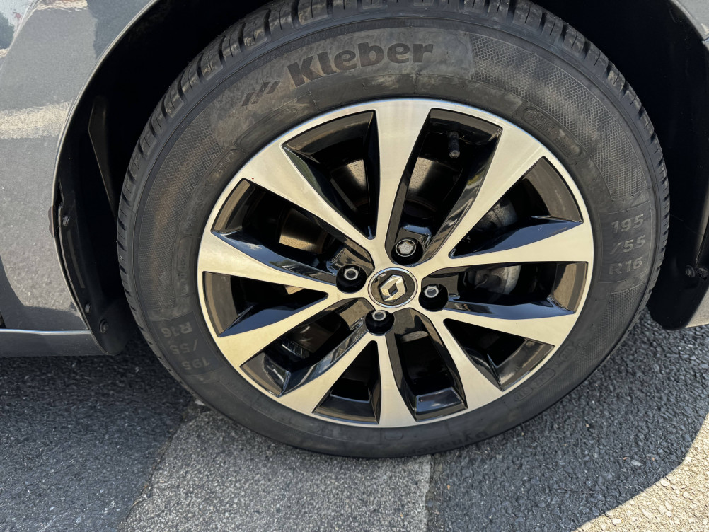 Acheter Renault Clio 5 Clio E-Tech 140 Intens 5p occasion dans les concessions du Groupe Faurie