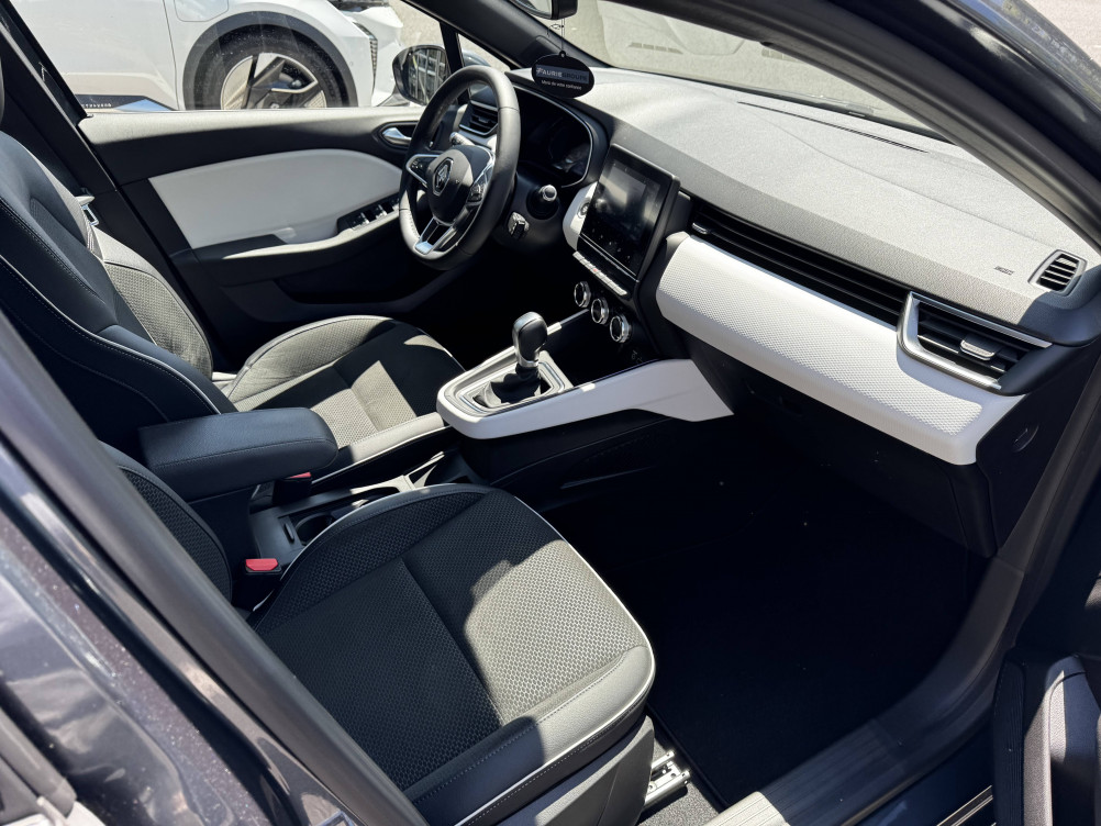 Acheter Renault Clio 5 Clio E-Tech 140 Intens 5p occasion dans les concessions du Groupe Faurie