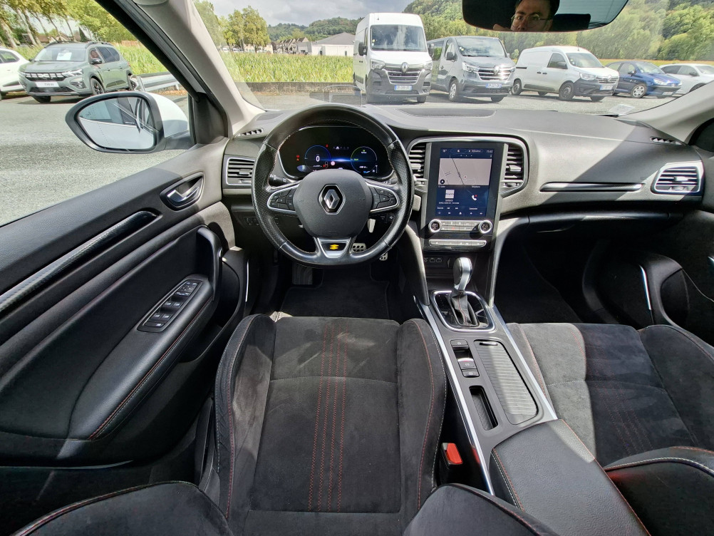 Acheter Renault Megane 4 Mégane IV Estate E-TECH Plug-In Hybride 160 R.S. Line 5p occasion dans les concessions du Groupe Faurie