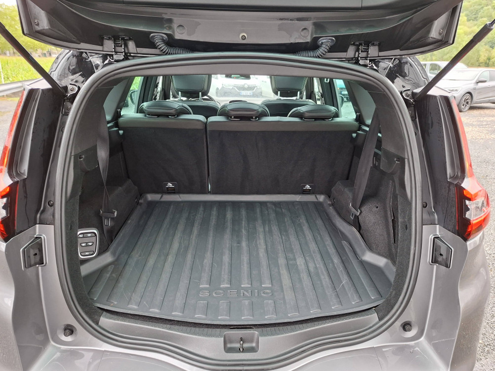Acheter Renault Grand Scenic 4 Grand Scenic TCe 140 EDC Techno 5p occasion dans les concessions du Groupe Faurie