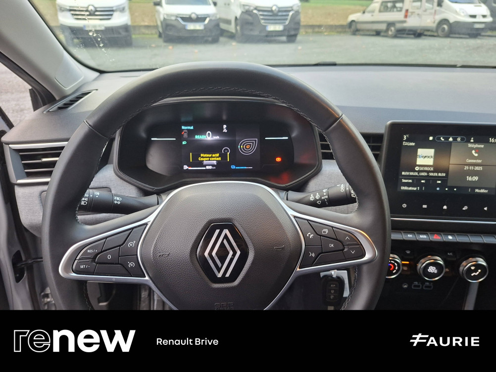 Acheter Renault Clio 5 Clio E-Tech full hybrid 145 ch GSR2 Evolution 5p occasion dans les concessions du Groupe Faurie