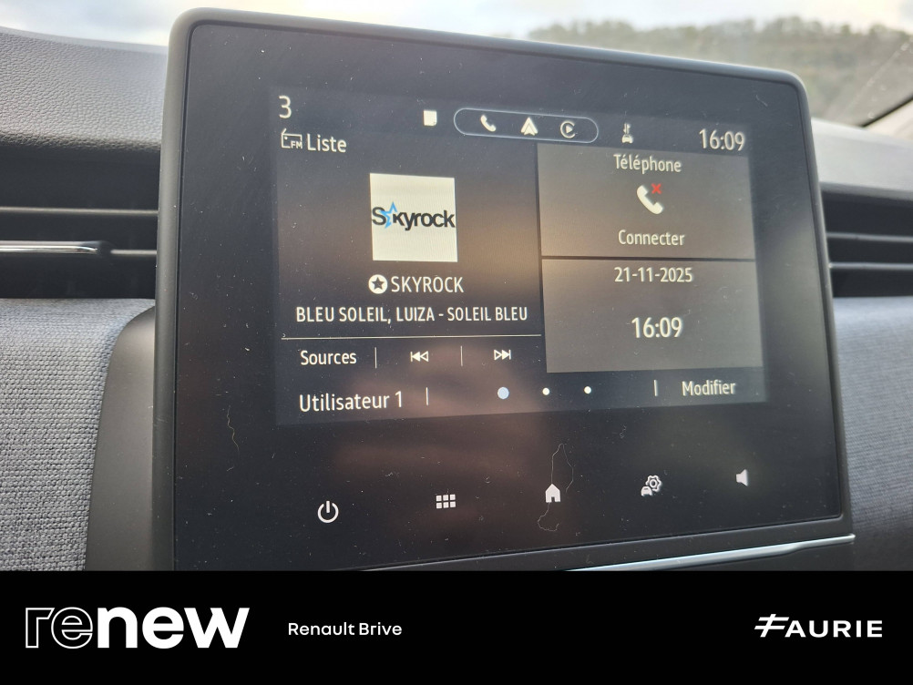 Acheter Renault Clio 5 Clio E-Tech full hybrid 145 ch GSR2 Evolution 5p occasion dans les concessions du Groupe Faurie