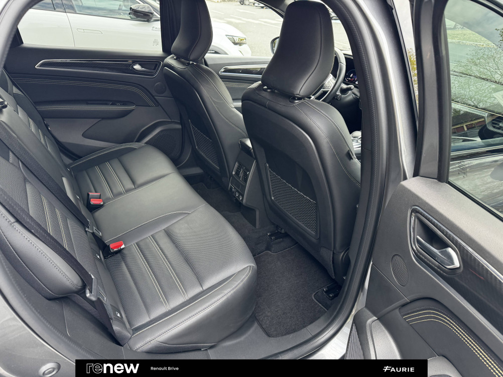 Acheter Renault Arkana Arkana E-Tech hybride 145 - 22 Engineered 5p occasion dans les concessions du Groupe Faurie