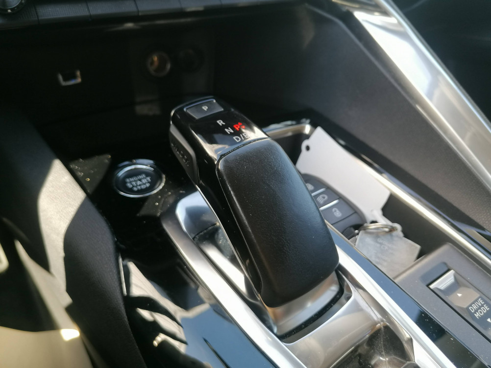 Acheter Peugeot 3008 3008 Hybrid 225 e-EAT8 Roadtrip 5p occasion dans les concessions du Groupe Faurie