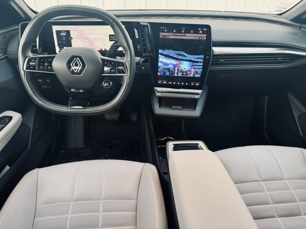 Acheter Renault Megane E-Tech Megane E-Tech EV60 220 ch super charge Iconic 5p occasion dans les concessions du Groupe Faurie