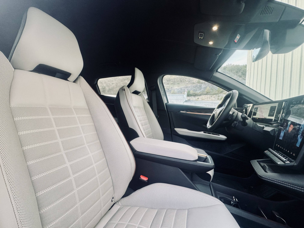 Acheter Renault Megane E-Tech Megane E-Tech EV60 220 ch super charge Iconic 5p occasion dans les concessions du Groupe Faurie