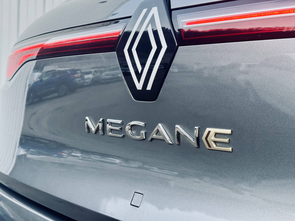 Acheter Renault Megane E-Tech Megane E-Tech EV60 220 ch super charge Iconic 5p occasion dans les concessions du Groupe Faurie