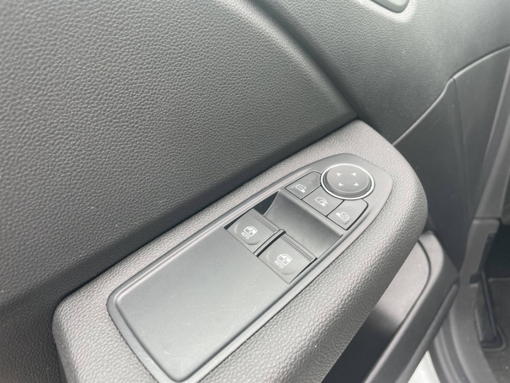 Acheter Renault Clio 5 Clio E-Tech 140 Business 5p occasion dans les concessions du Groupe Faurie