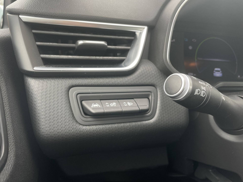 Acheter Renault Clio 5 Clio E-Tech 140 Business 5p occasion dans les concessions du Groupe Faurie