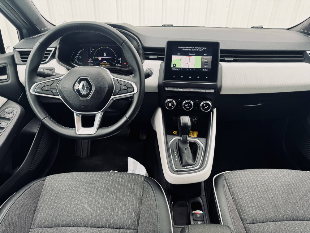 Acheter Renault Clio 5 Clio E-Tech 140 - 21N Intens 5p occasion dans les concessions du Groupe Faurie