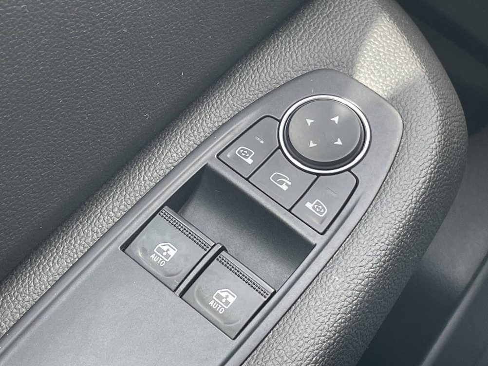 Acheter Renault Clio 5 Clio E-Tech 140 Business 5p occasion dans les concessions du Groupe Faurie