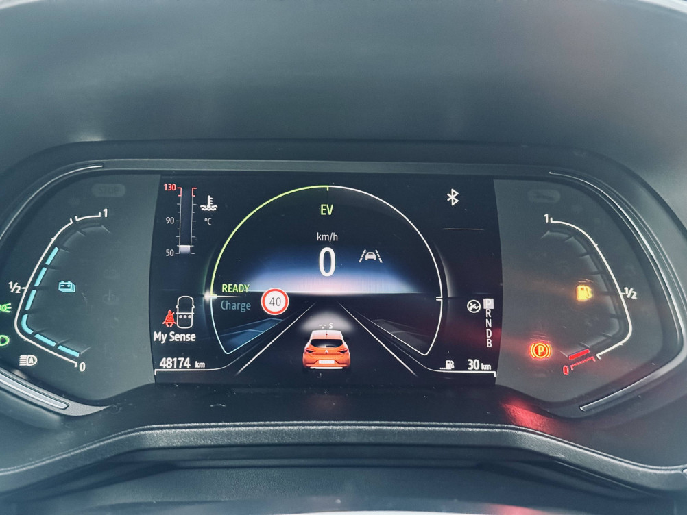 Acheter Renault Clio 5 Clio E-Tech 140 Intens 5p occasion dans les concessions du Groupe Faurie