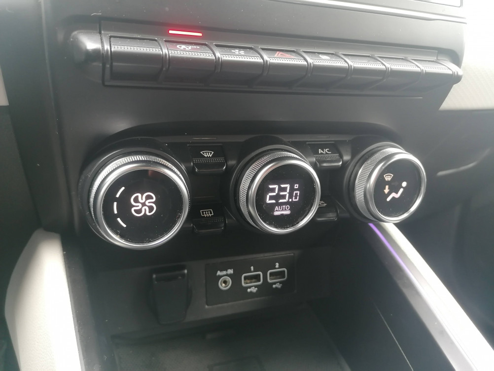 Acheter Renault Clio 5 Clio TCe 140 - 21 Intens 5p occasion dans les concessions du Groupe Faurie