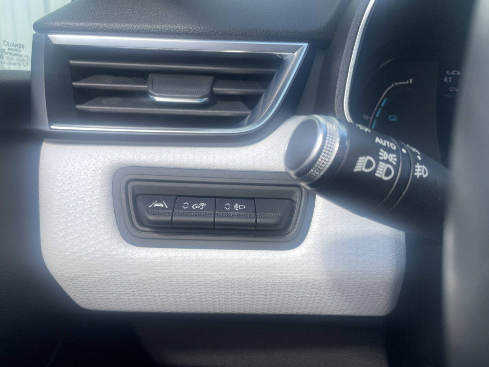 Acheter Renault Clio 5 Clio E-Tech 140 Intens 5p occasion dans les concessions du Groupe Faurie