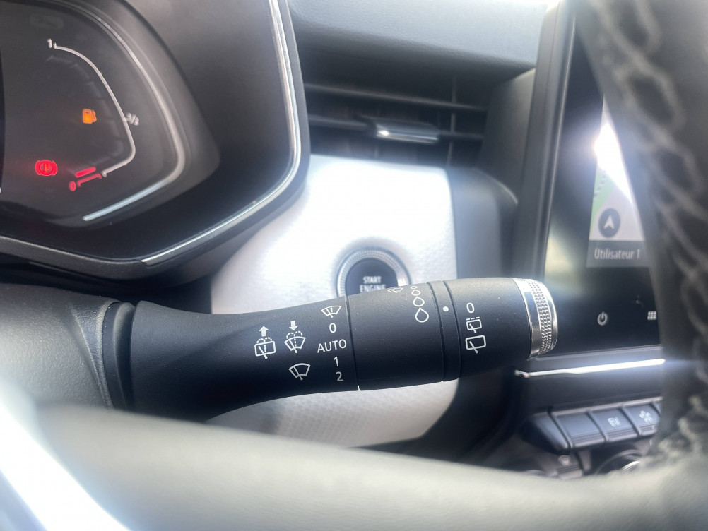 Acheter Renault Clio 5 Clio E-Tech 140 Intens 5p occasion dans les concessions du Groupe Faurie