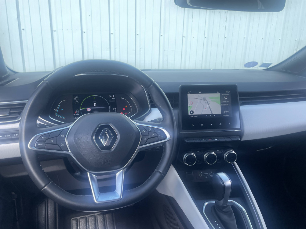 Acheter Renault Clio 5 Clio E-Tech 140 Intens 5p occasion dans les concessions du Groupe Faurie