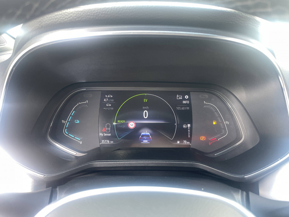 Acheter Renault Clio 5 Clio E-Tech 140 Intens 5p occasion dans les concessions du Groupe Faurie