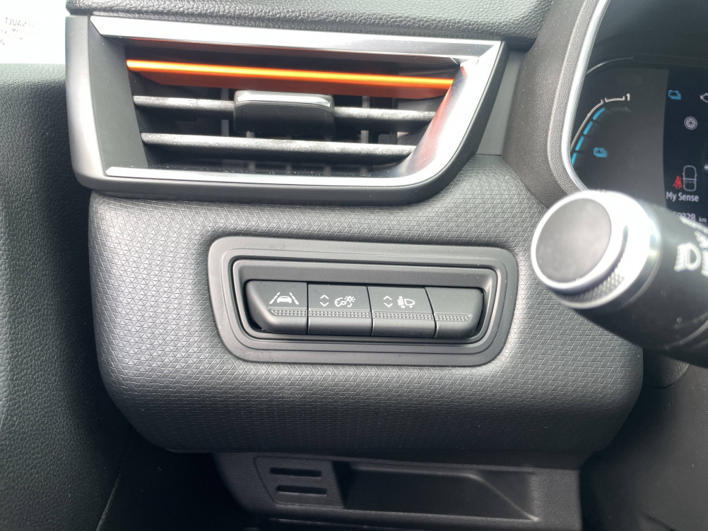 Acheter Renault Clio 5 Clio E-Tech 140 Intens 5p occasion dans les concessions du Groupe Faurie