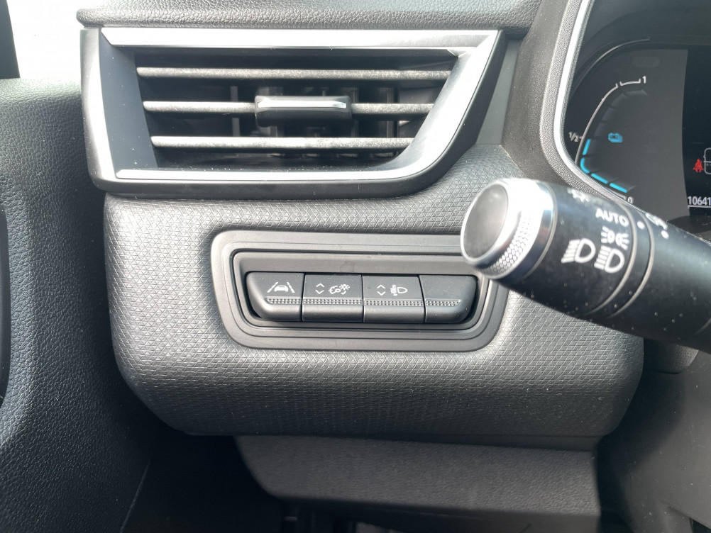 Acheter Renault Clio 5 Clio E-Tech 140 Zen 5p occasion dans les concessions du Groupe Faurie