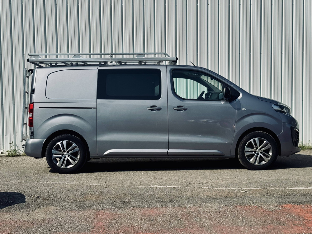Acheter Peugeot Expert EXPERT FGN TOLE STANDARD BLUEHDI 145 S&S BVM6 PREMIUM 4p occasion dans les concessions du Groupe Faurie