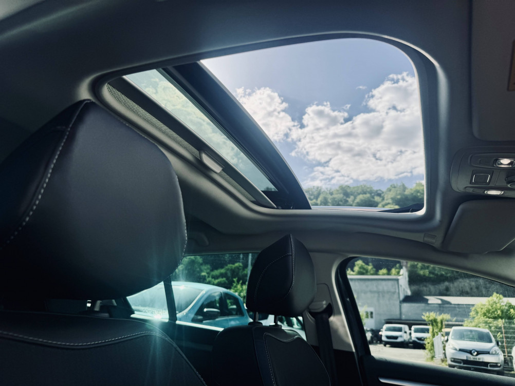 Acheter Renault Megane 4 Megane IV Estate Blue dCi 115 EDC Techno 5p occasion dans les concessions du Groupe Faurie