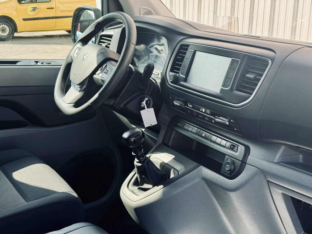 Acheter Peugeot Expert EXPERT FGN TOLE STANDARD BLUEHDI 145 S&S BVM6 PREMIUM 4p occasion dans les concessions du Groupe Faurie