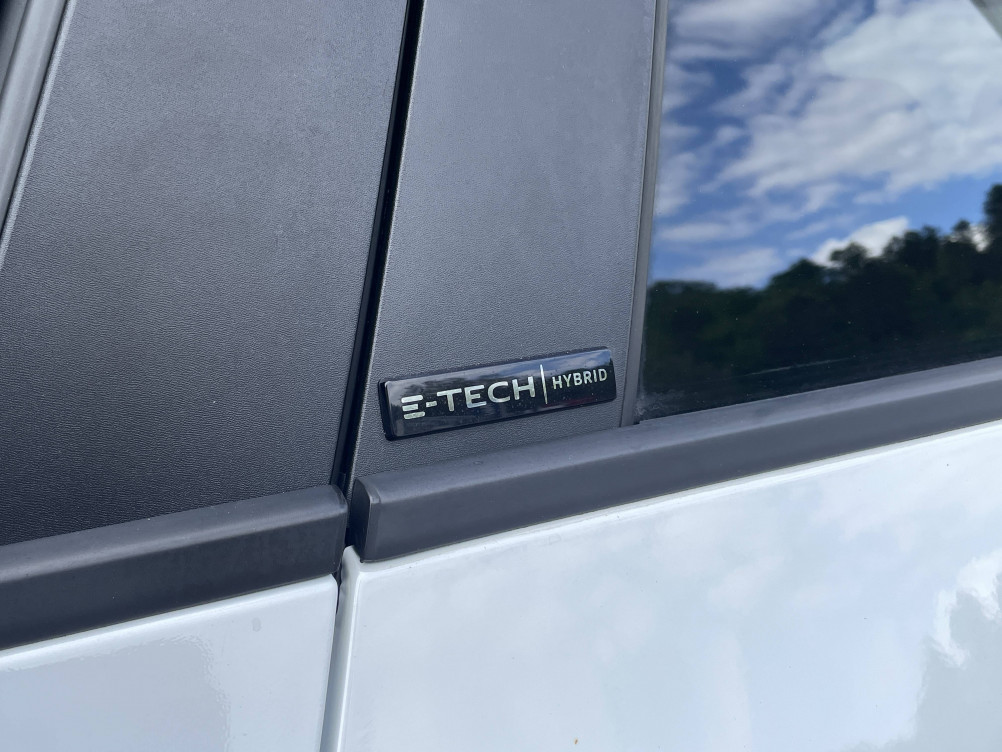 Acheter Renault Clio 5 Clio E-Tech 140 Zen 5p occasion dans les concessions du Groupe Faurie