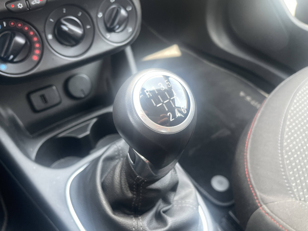 Acheter Opel Corsa E Corsa 1.4 Turbo 100 ch Design Edition 5p occasion dans les concessions du Groupe Faurie