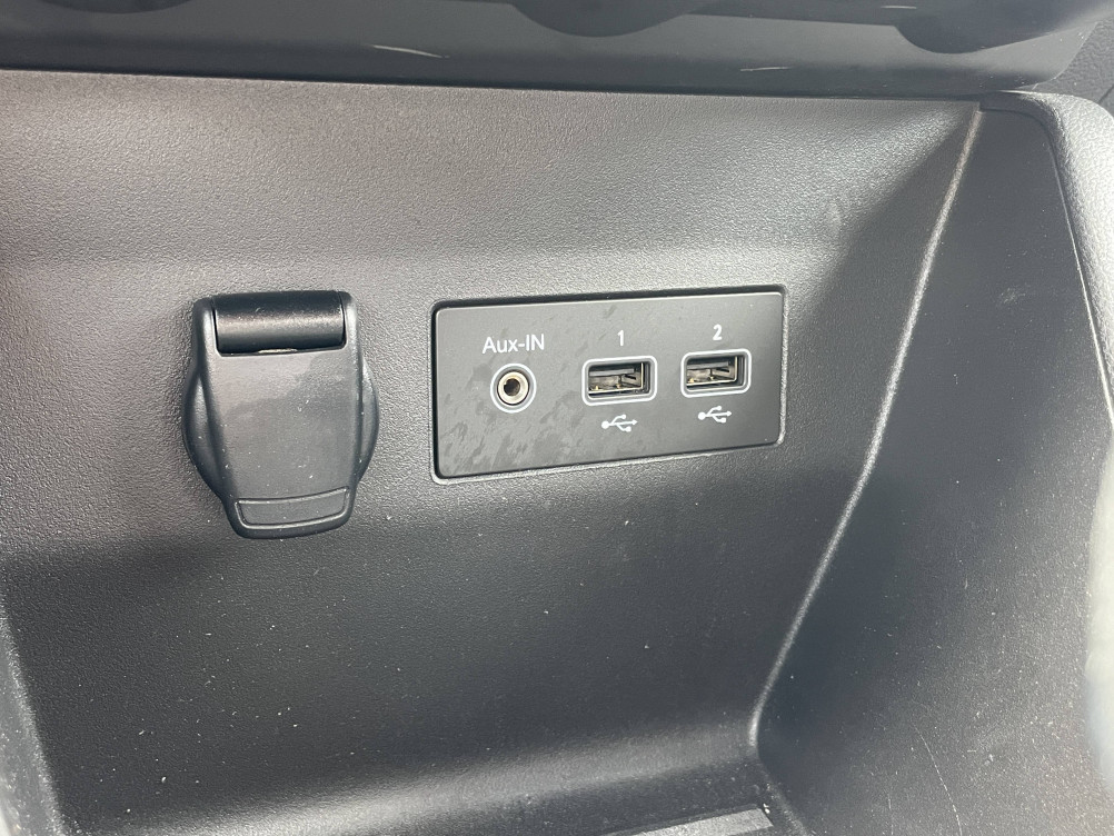 Acheter Renault Clio 5 Clio E-Tech 140 Limited 5p occasion dans les concessions du Groupe Faurie